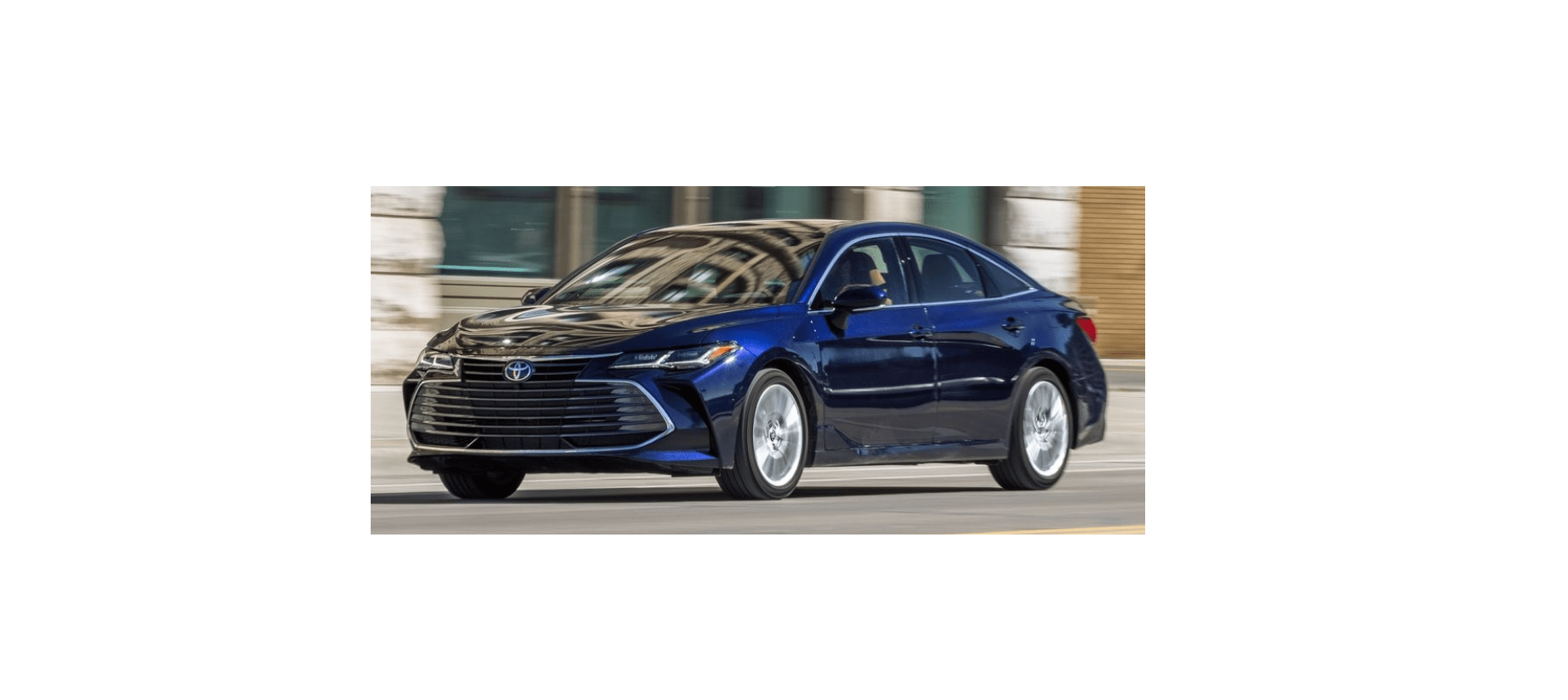 Toyota-Avalon-Hybrid-2022-featured