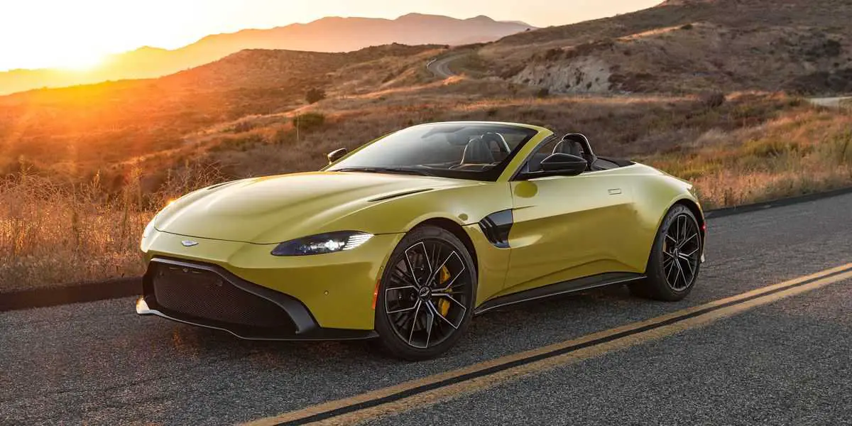 Aston Martin Vantage 2021 Featured Image - Auto User Guide