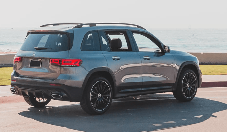 Mercedes-Benz GLB SUV 2023 User Manual featured Image