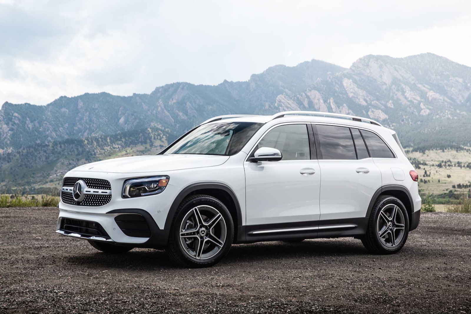Mercedes-Benz GLB SUV 2020 feature image
