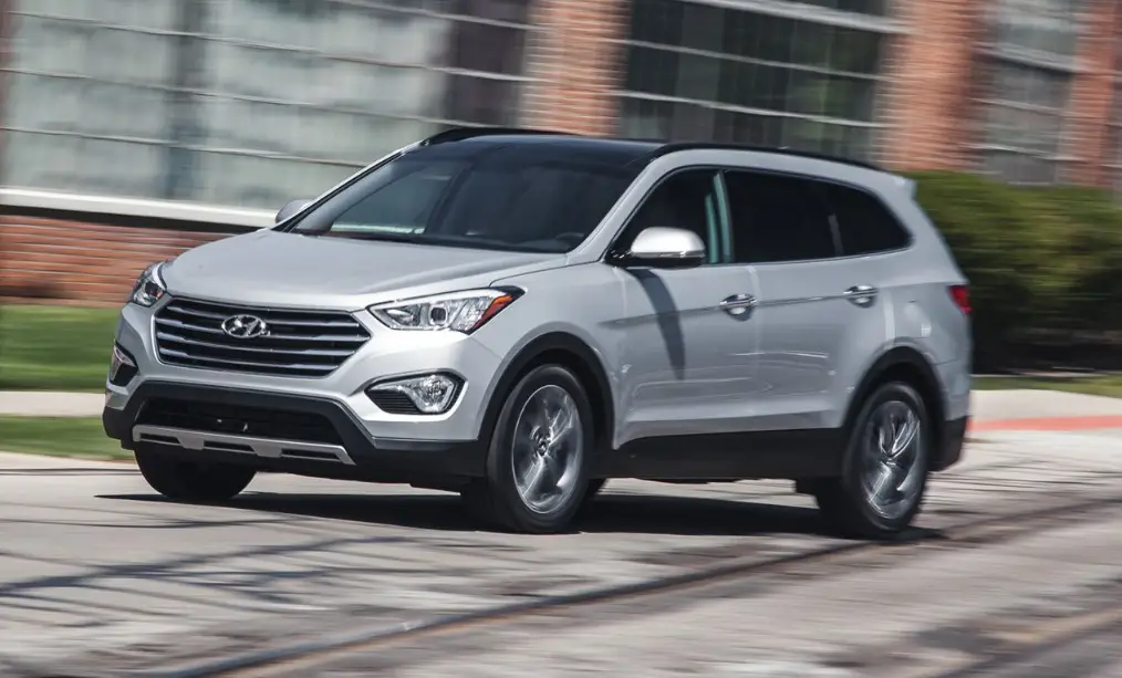 2015 Hyundai Santa Fe-featured