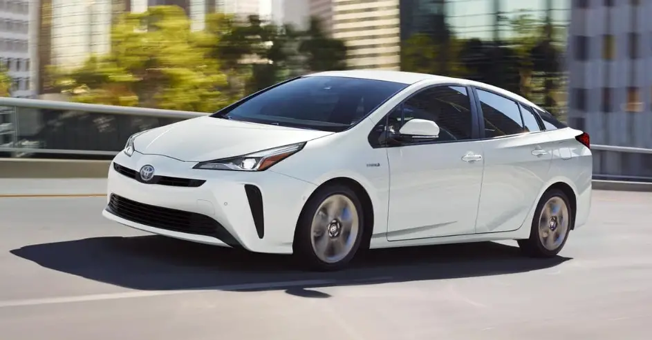 2021-Toyota-Prius-featured