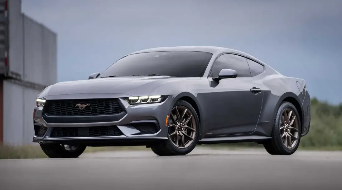 2023 FORD Mustang Featured