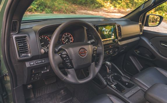 2023 - 2024-Nissan-Frontier-Review-Price-Features-and-Mileage-(Brochure)-Interior