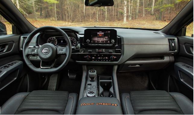 Nissan-Pathfinder-Interior-Front