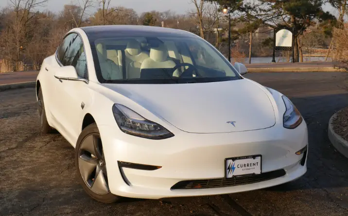 2019-Tesla-Model-3-featured