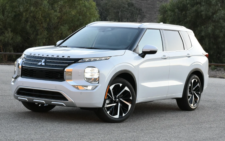 2022-Mitsubishi-Outlander-featured