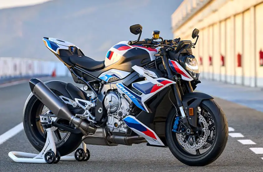 USA-Top-10-Fastest-Heavybikes-in-2023-BMW-M-1000-R