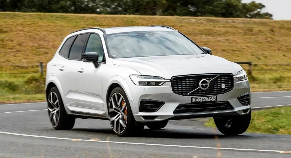 2020-Volvo-XC60-T8-Fuses-and-Fuse-Box-Checking-and-replacing-fuses-featured