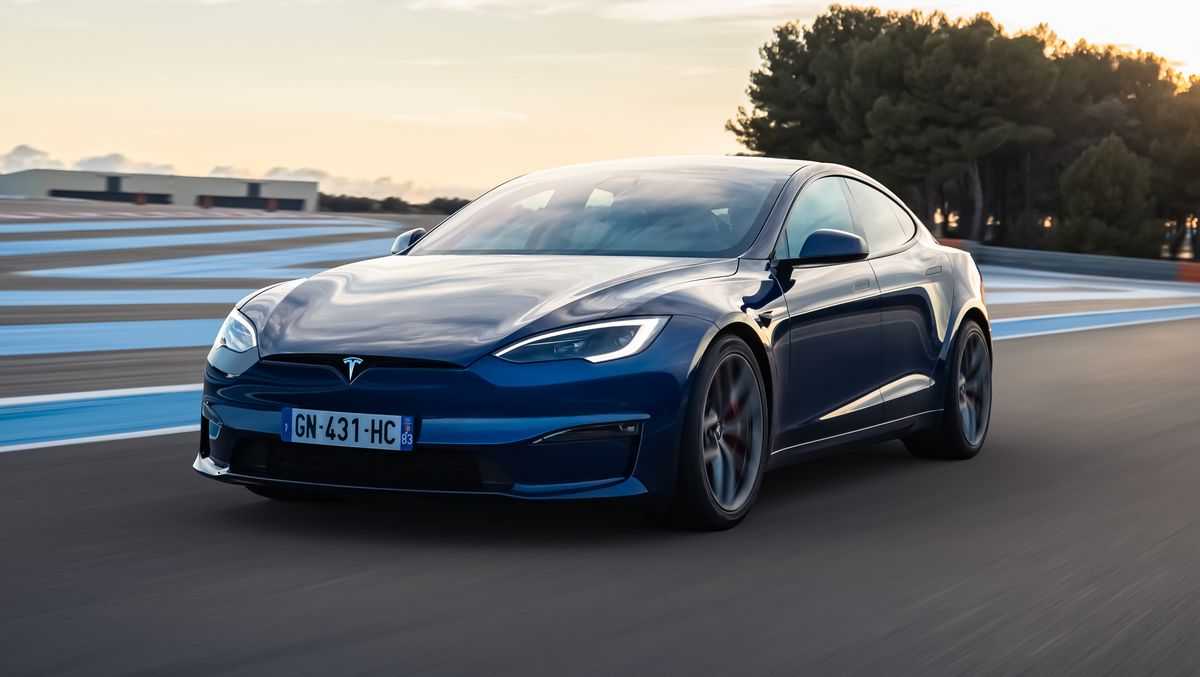 2024 Tesla Model S-Featured