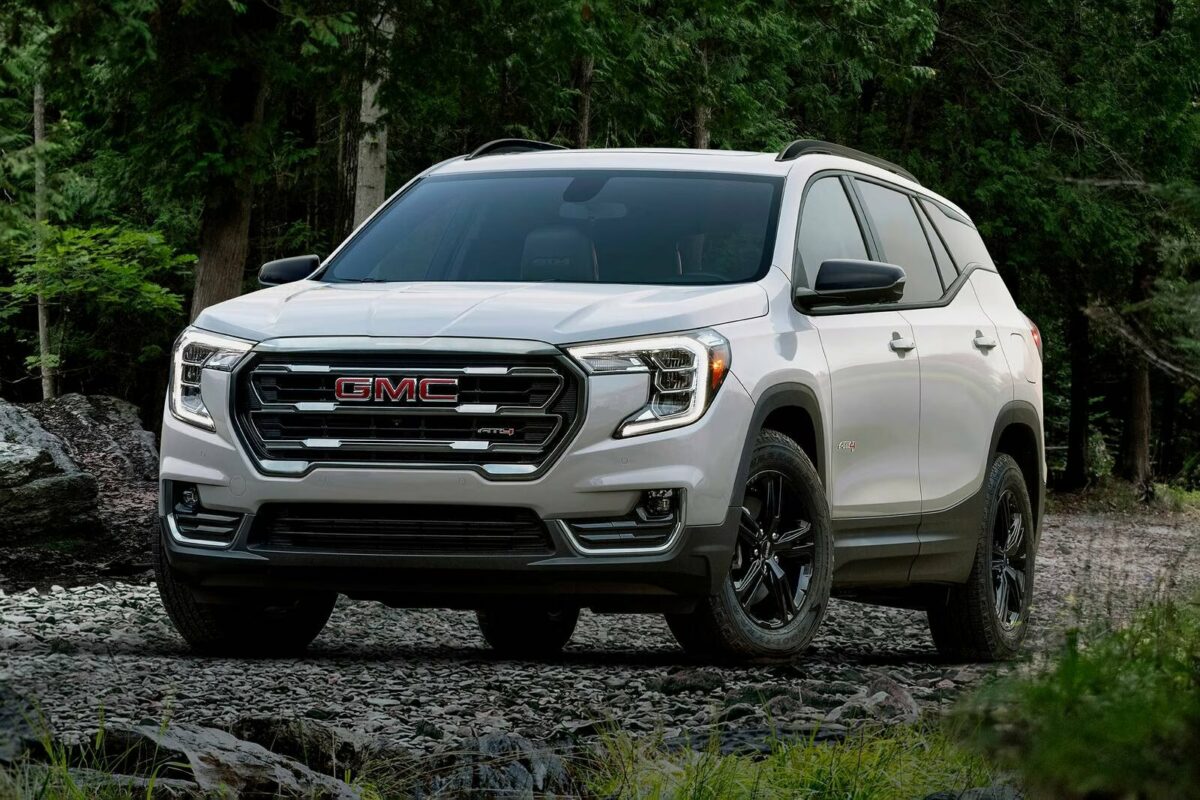 2025 GMC Terrain - Featured