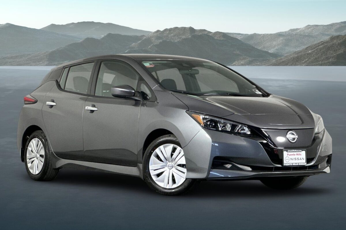 2025 Nissan LEAF - Featured