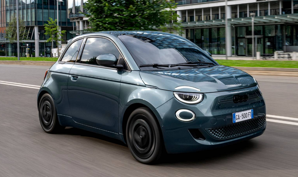 2024 Fiat 500e Featured