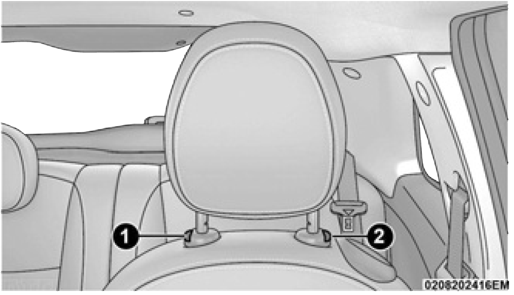2025 Fiat 500e Seats and Seat Belt (4)