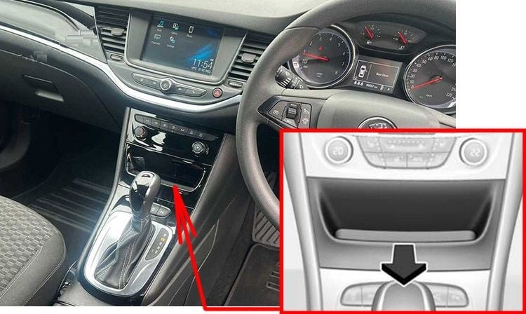 Holden-Astra-BK-2017-2020-Passenger-Compartment-Fuse-Box-Location