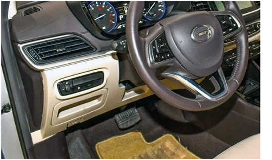 Passenger-Compartment-Fuse-Box-Location-17