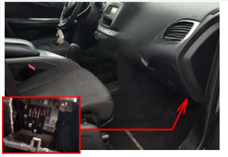 Passenger-Compartment-Fuse-Box-Location-7-