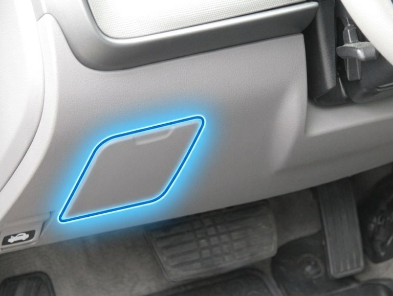 passenger-Compartment-Fuse-Box-Location-2-768x579